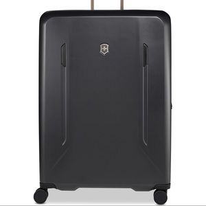 Victorinox Swiss Army VX Avenue 29” large spinner